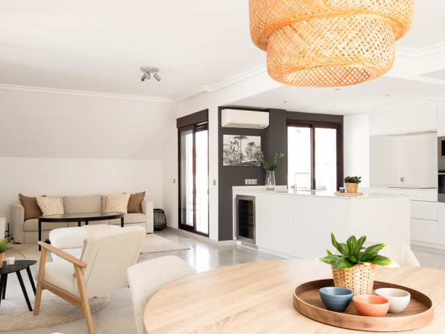 4 Schlafzimmer Apartment in Nueva Andalucía
