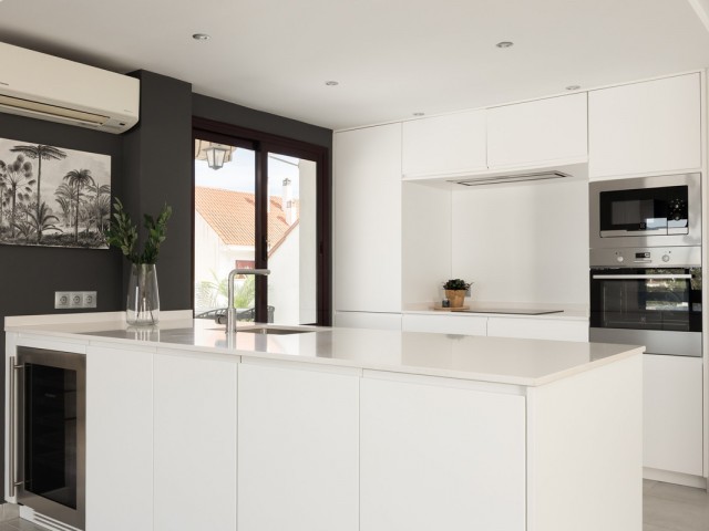 4 Schlafzimmer Apartment in Nueva Andalucía