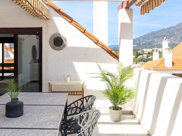 4 Schlafzimmer Apartment in Nueva Andalucía