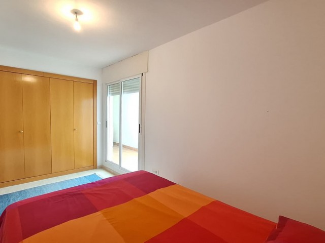 Apartamento con 3 Dormitorios  en Guadalmina Alta