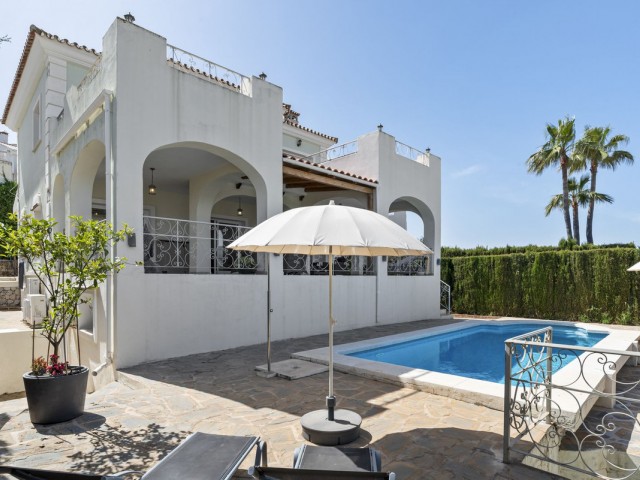 5 Soveroms Villa i Cerros del Aguila