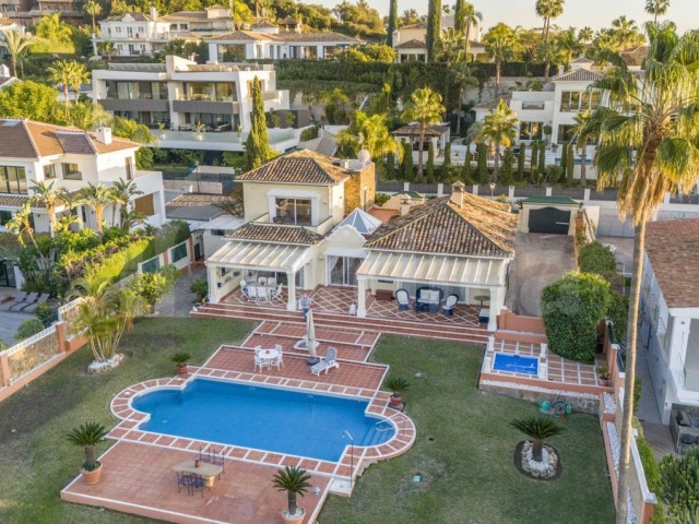 2 Schlafzimmer Apartment in Nueva Andalucía