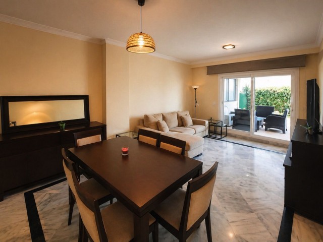2 Bedrooms Apartment in Nueva Andalucía