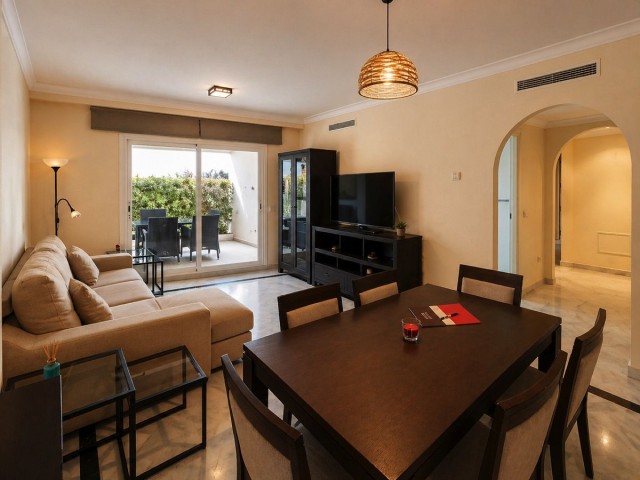 2 Bedrooms Apartment in Nueva Andalucía