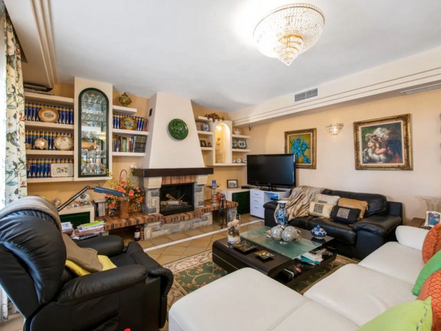 6 Sovrums Villa i Estepona