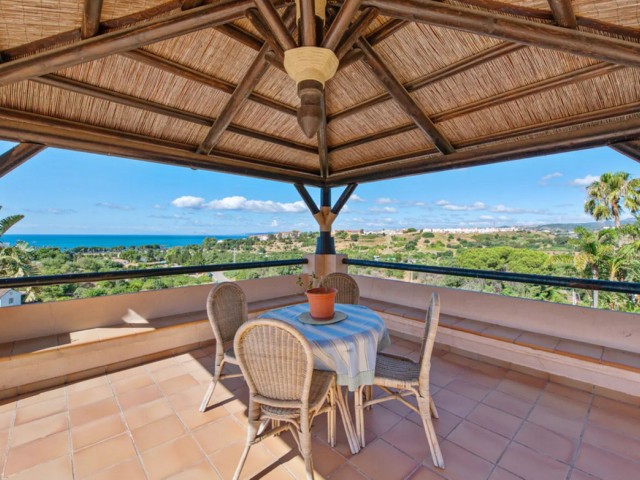 6 Sovrums Villa i Estepona