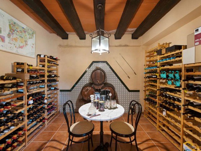 6 Sovrums Villa i Estepona