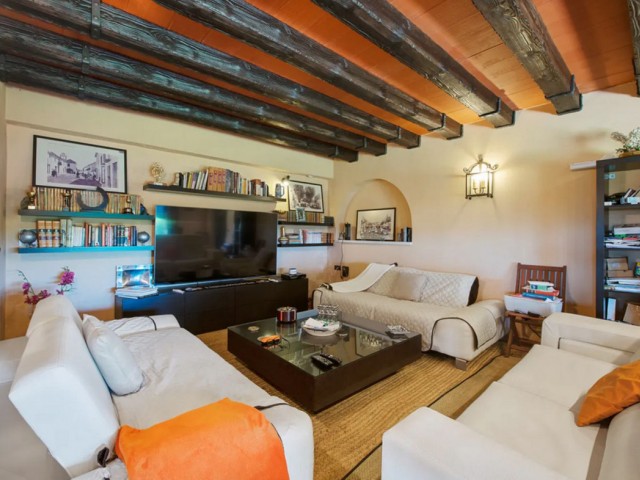 6 Sovrums Villa i Estepona