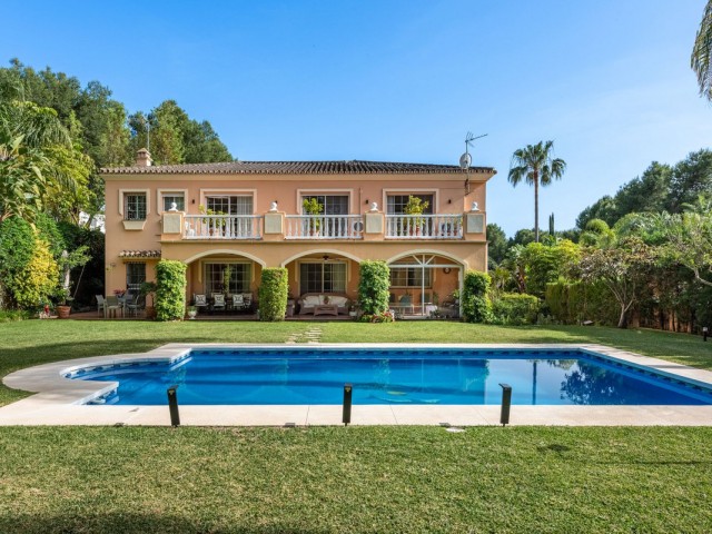 5 Soveroms Villa i Nueva Andalucía
