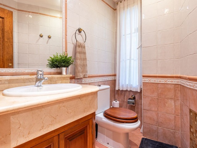 5 Soveroms Villa i Nueva Andalucía