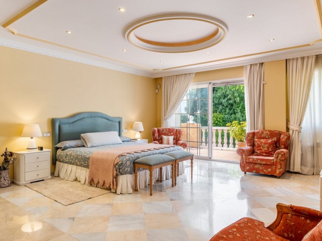 5 Soveroms Villa i Nueva Andalucía