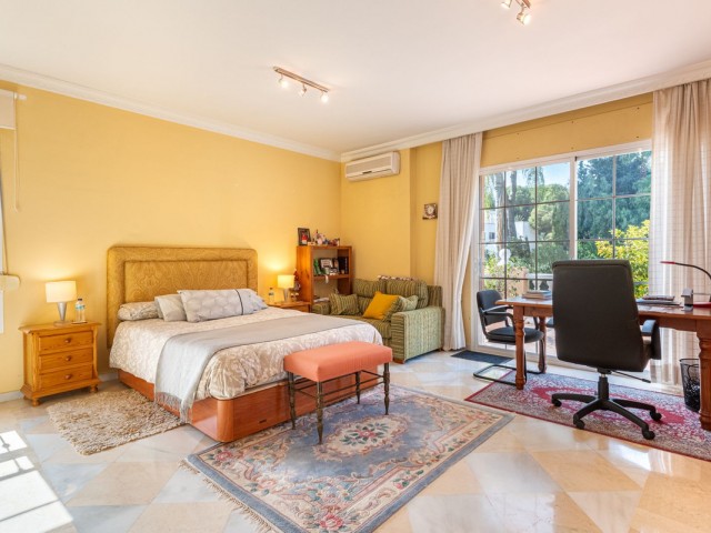 5 Soveroms Villa i Nueva Andalucía