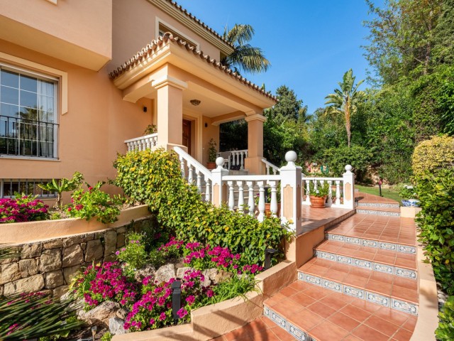 5 Soveroms Villa i Nueva Andalucía