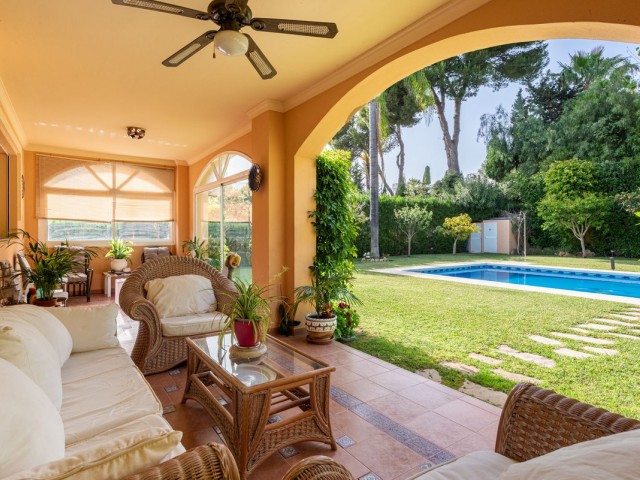 5 Soveroms Villa i Nueva Andalucía