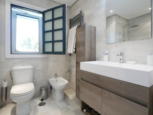 Apartamento con 3 Dormitorios  en Puerto de Cabopino