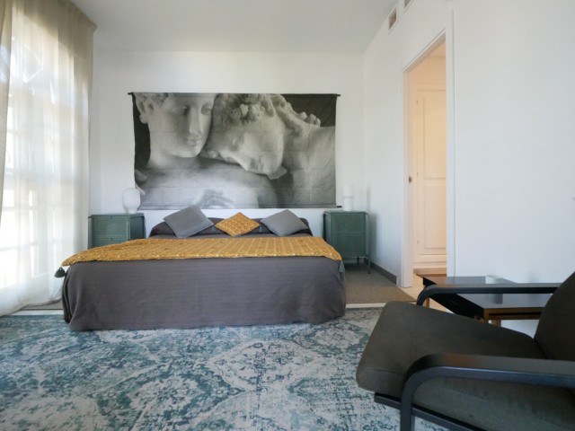 Apartamento con 3 Dormitorios  en Puerto de Cabopino