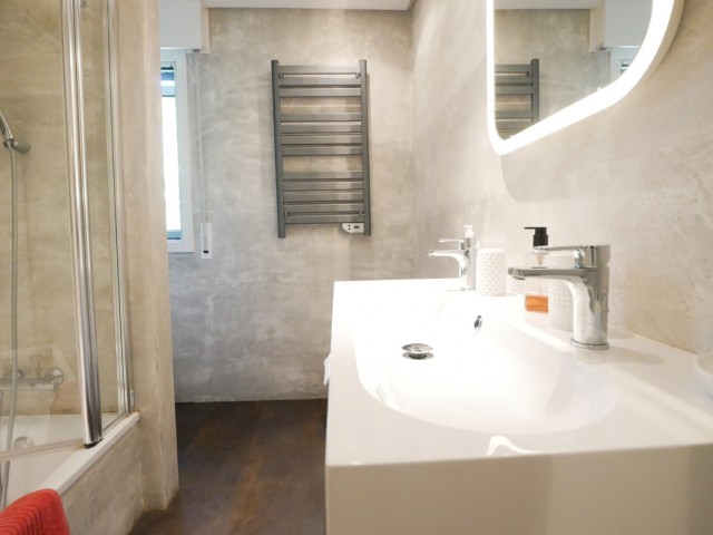 Apartamento con 3 Dormitorios  en Puerto de Cabopino