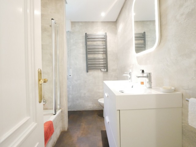 Apartamento con 3 Dormitorios  en Puerto de Cabopino