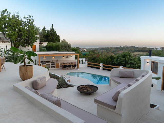 4 Sovrums Villa i Guadalmina Alta