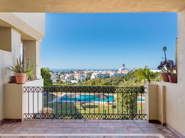3 Bedrooms Apartment in Selwo