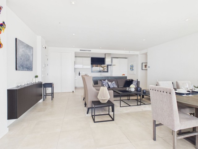 4 Bedrooms Apartment in Estepona