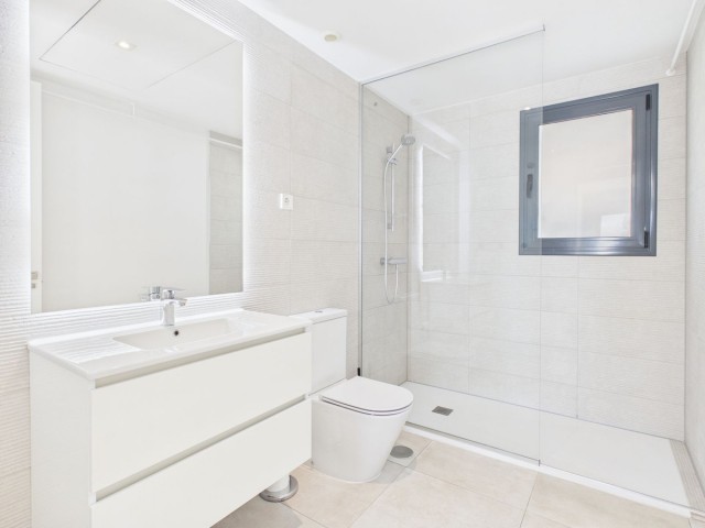 4 Bedrooms Apartment in Estepona