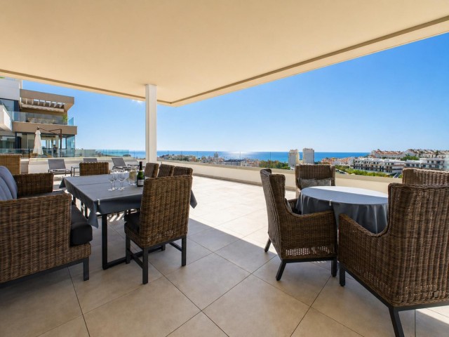 4 Bedrooms Apartment in Estepona