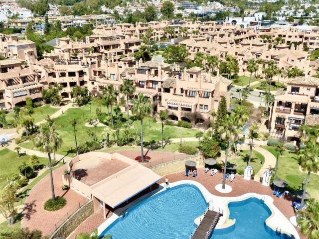 Apartamento con 2 Dormitorios  en Hacienda del Sol