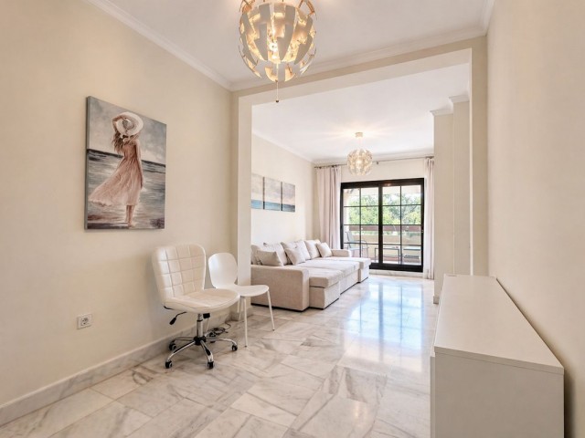 Huoneisto, Hacienda del Sol, R5367256