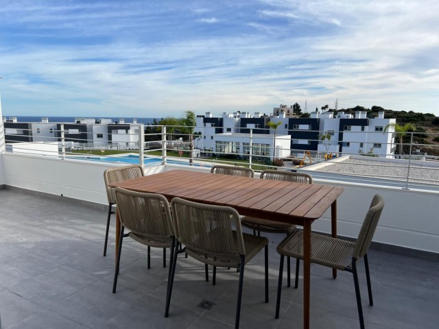 Apartamento con 3 Dormitorios  en Valle Romano