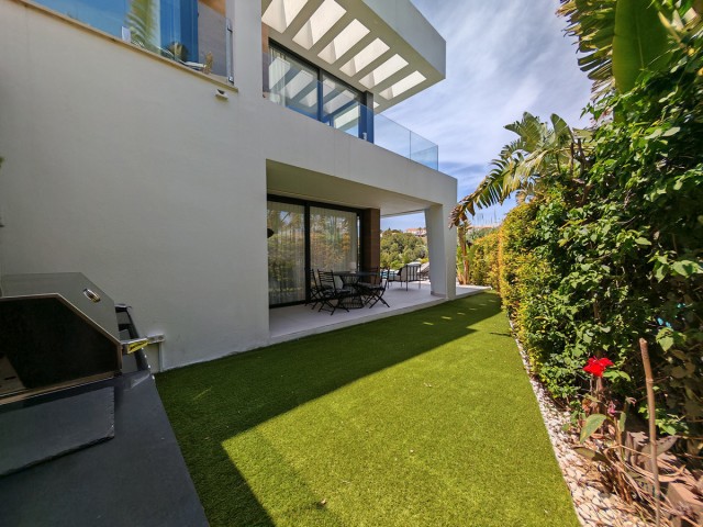 Villa avec 5 Chambres  à Estepona