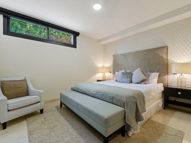6 Bedrooms Villa in Nueva Andalucía