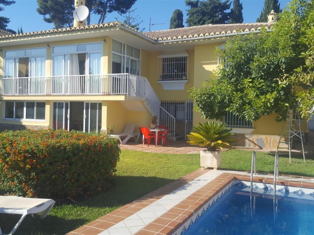 6 Sovrums Villa i Mijas Costa