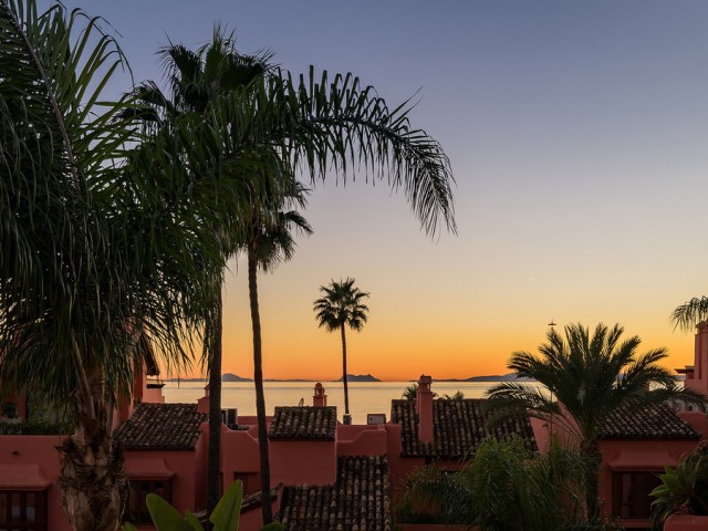 Penthouse avec 3 Chambres  à Estepona