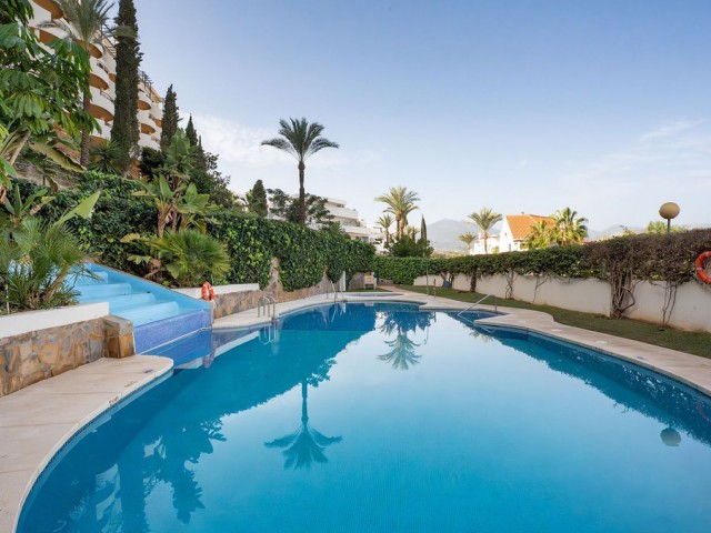 Appartement avec 2 Chambres  à Nueva Andalucía