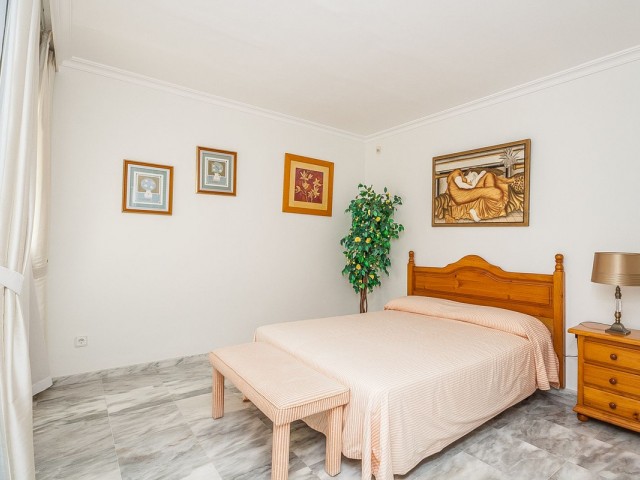 Villa avec 5 Chambres  à Calahonda
