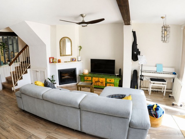 3 Bedrooms Townhouse in Benahavís