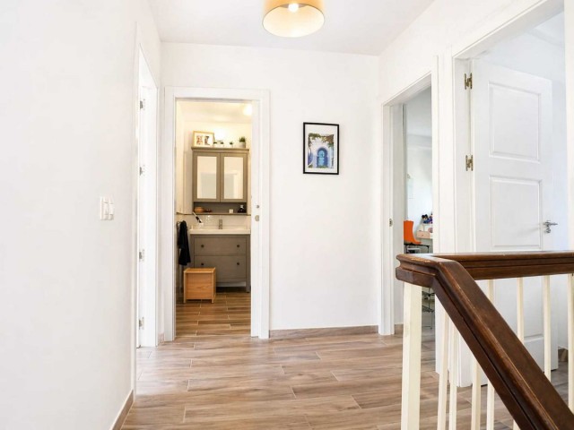 3 Bedrooms Townhouse in Benahavís