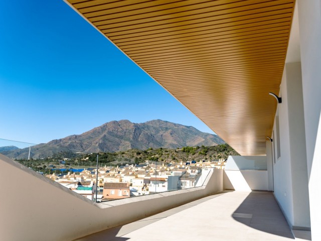 2 Bedrooms Apartment in Estepona