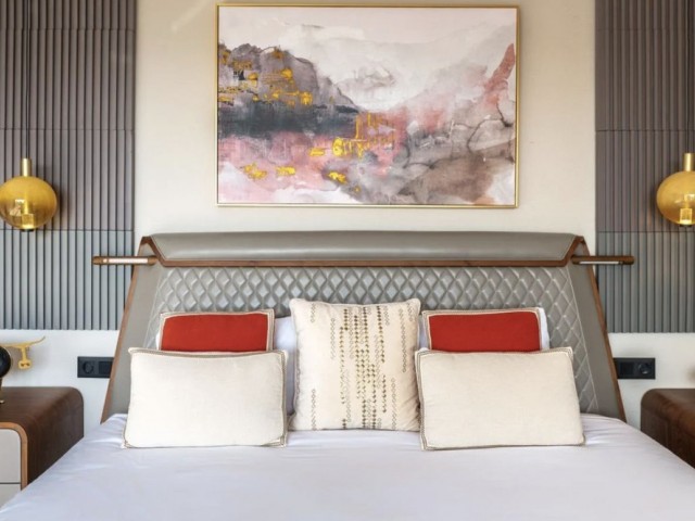4 Bedrooms Apartment in Puerto Banús
