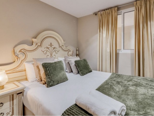 4 Bedrooms Apartment in Puerto Banús