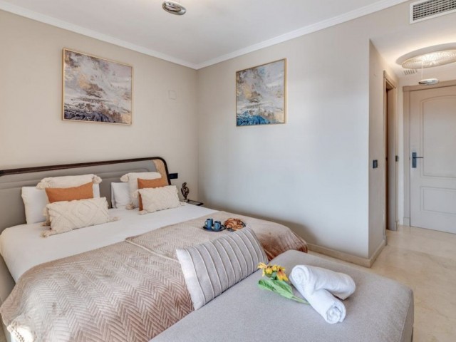 4 Bedrooms Apartment in Puerto Banús