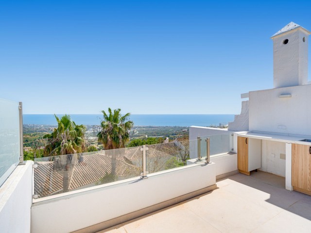 4 Bedrooms Townhouse in Altos de los Monteros
