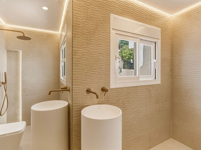 4 Bedrooms Townhouse in Altos de los Monteros