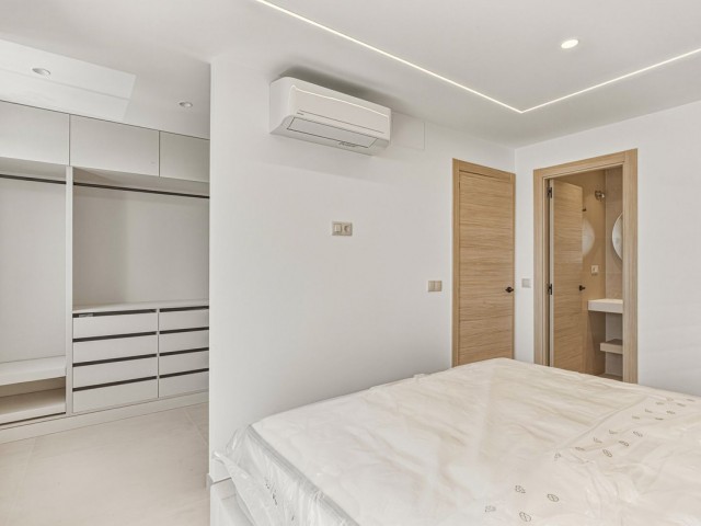 4 Bedrooms Townhouse in Altos de los Monteros