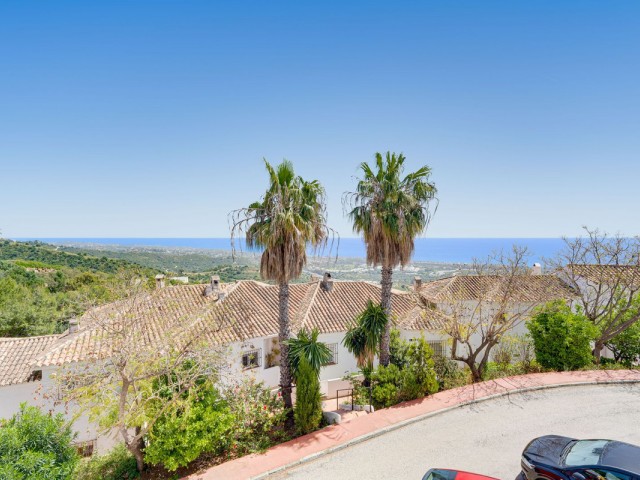 4 Bedrooms Townhouse in Altos de los Monteros