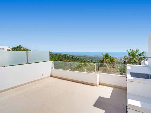 4 Bedrooms Townhouse in Altos de los Monteros