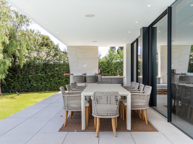 6 Bedrooms Villa in Los Monteros