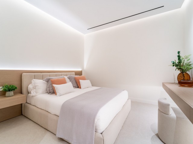 6 Bedrooms Villa in Los Monteros