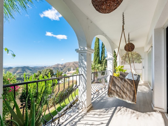 4 Schlafzimmer Villa in Istán